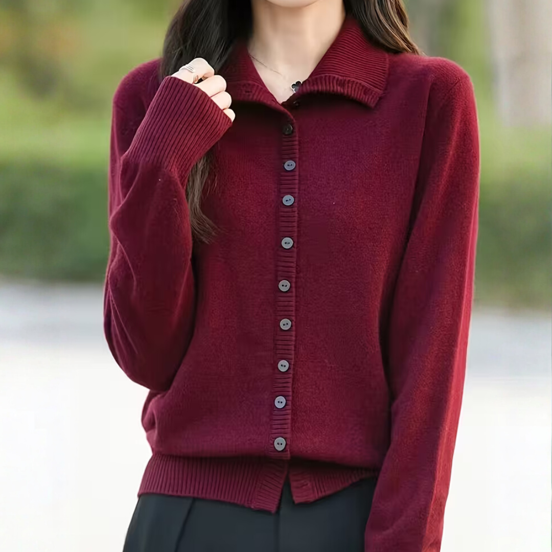 Adeline - A cardigan that settles around you gently