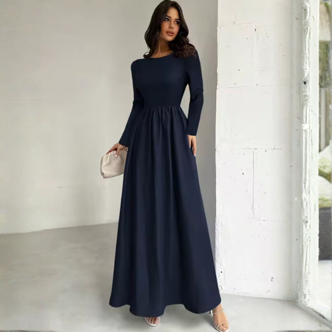 Alexandra - The dress where elegance feels effortless