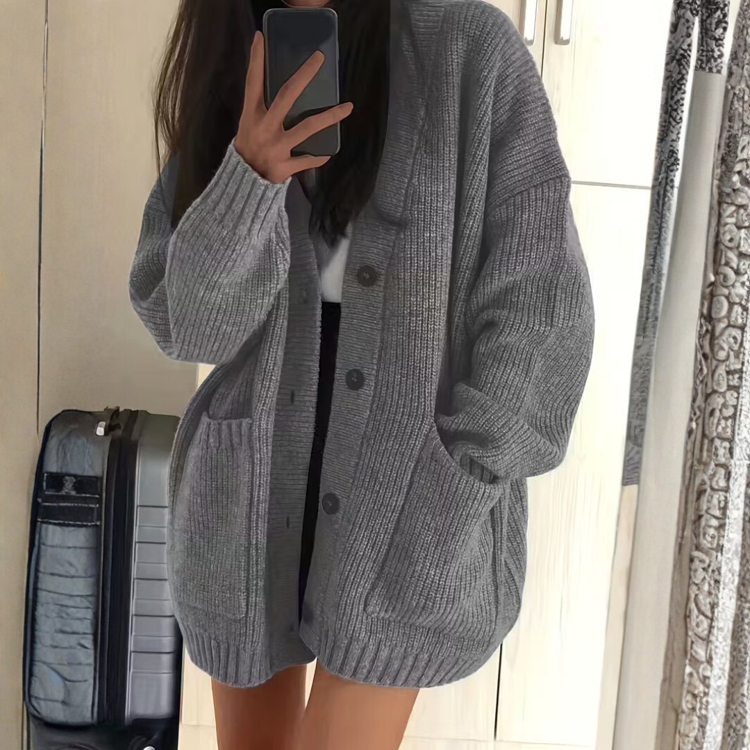 Autumn - The cardigan that makes everything softer