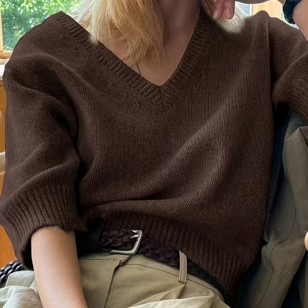 Ava - The sweater that brings quiet confidence into your day