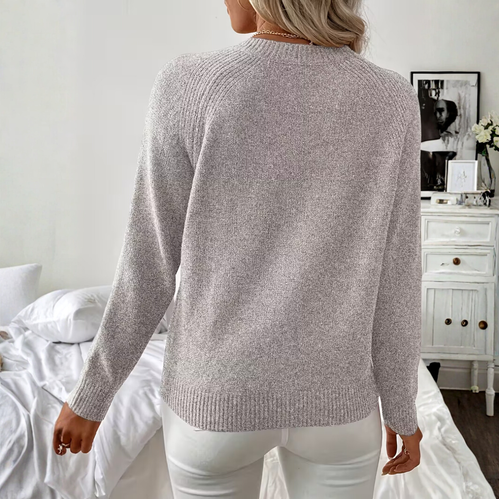 Avery - The sweater that brings gentle elegance into your day