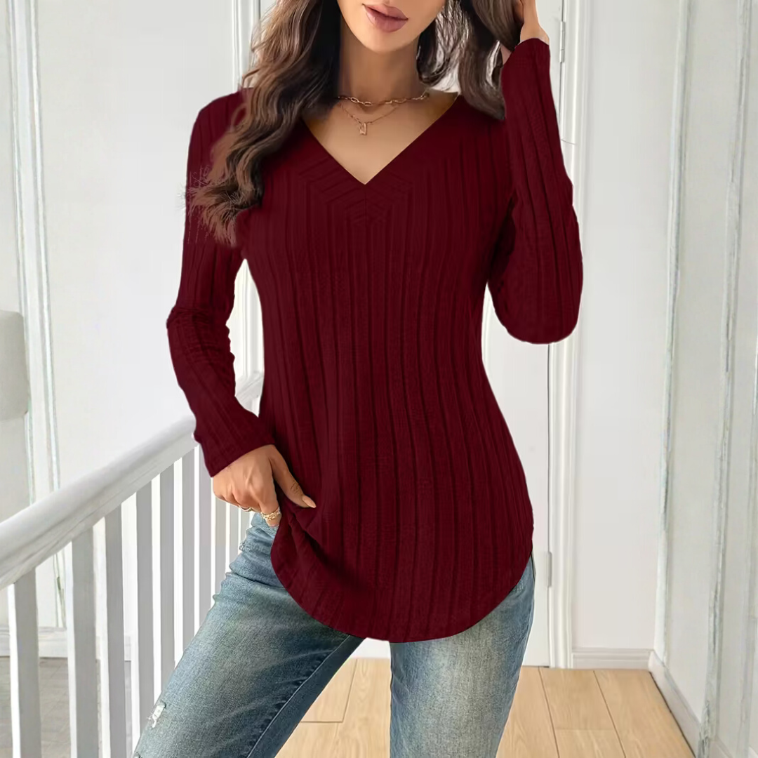 Lily - The blouse that makes simple feel stunning