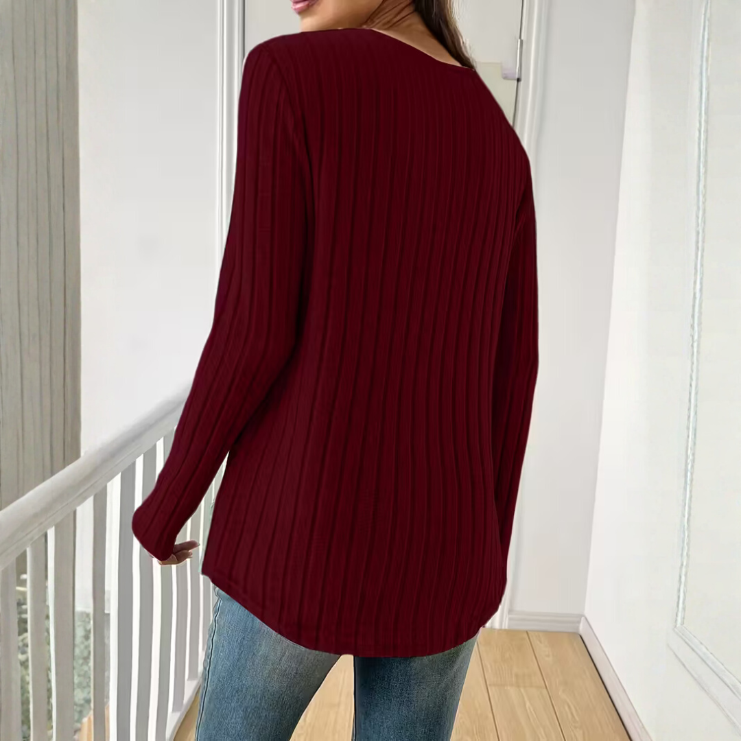 Lily - The blouse that makes simple feel stunning