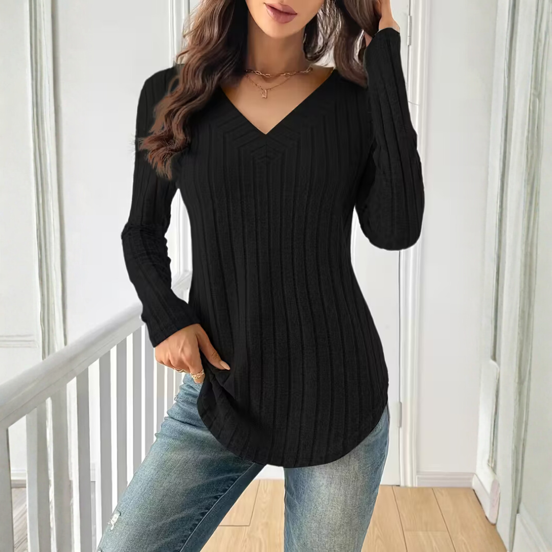 Lily - The blouse that makes simple feel stunning