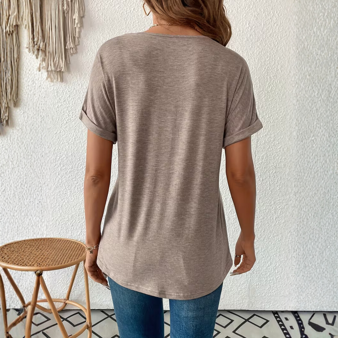Maya - A blouse for women who value effortless style