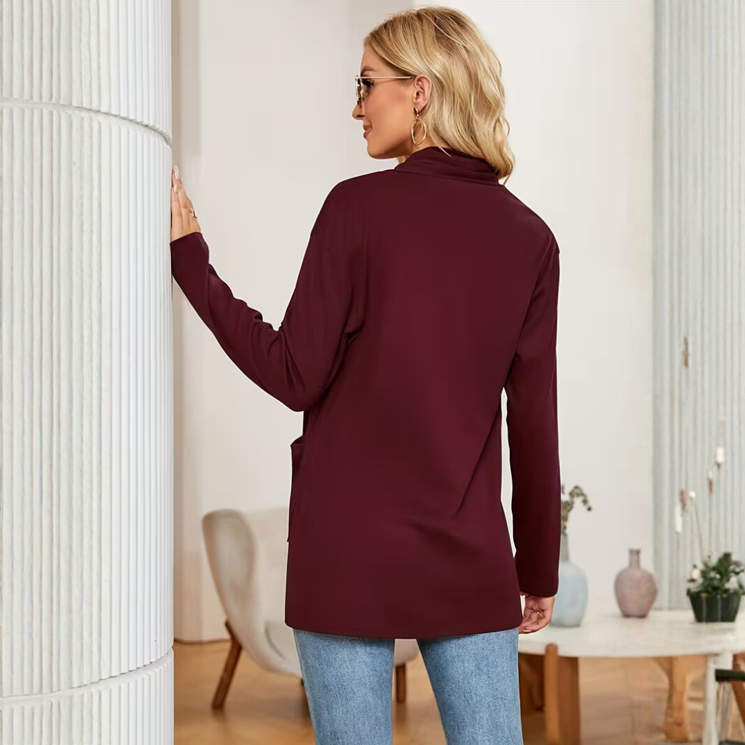 Natalie - A thin cardigan that moves with your everyday ease